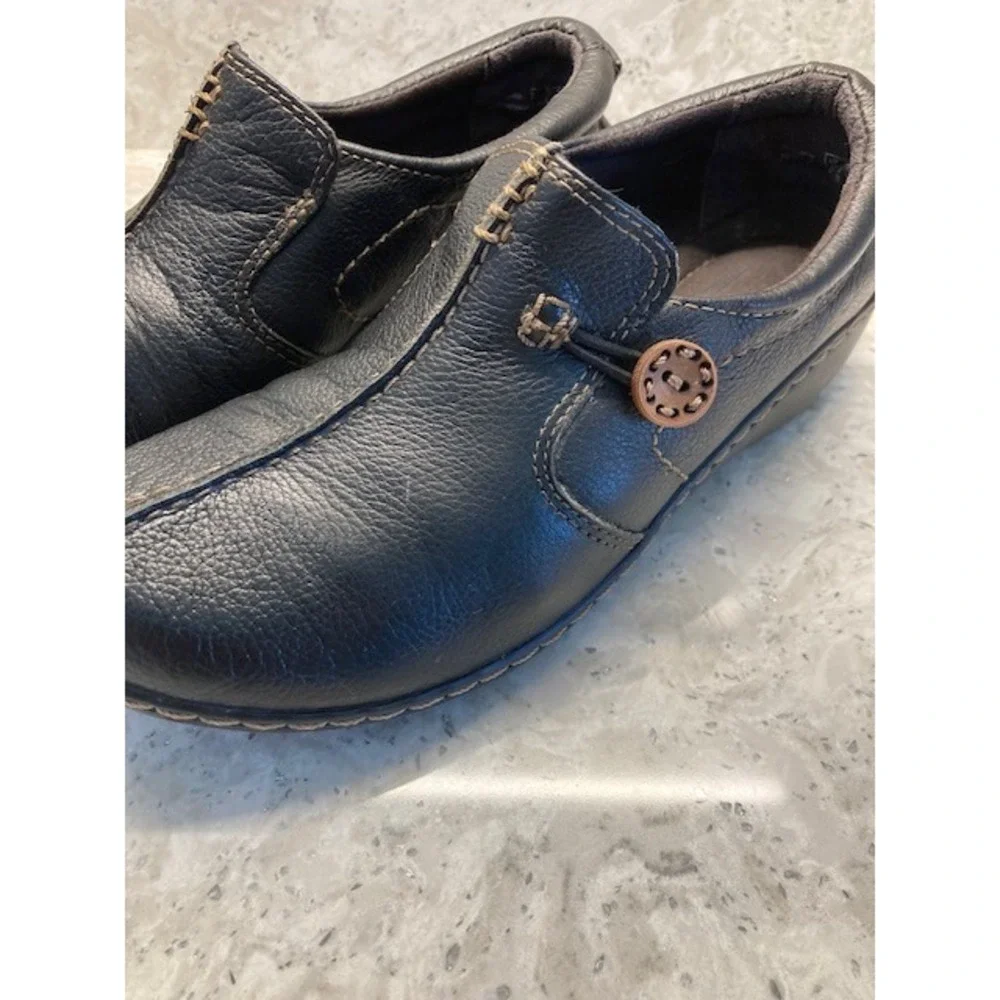 Clarks Un Loop Leather Slip-Ons Front Stitching 7 Black